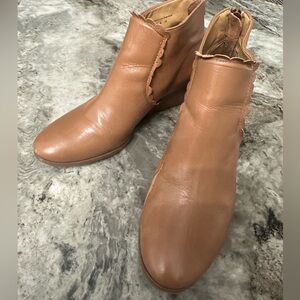 Jack Rogers size 6.5 booties